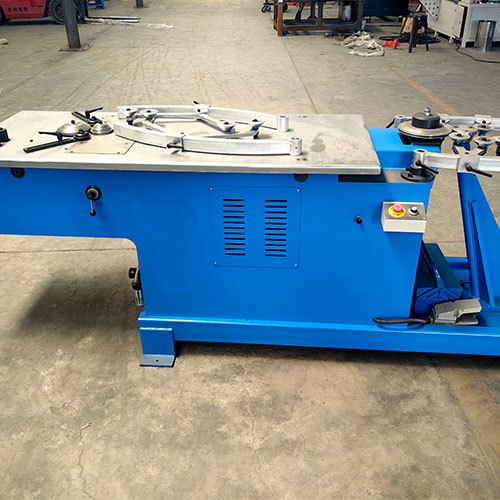 Hydraulic elbow machine