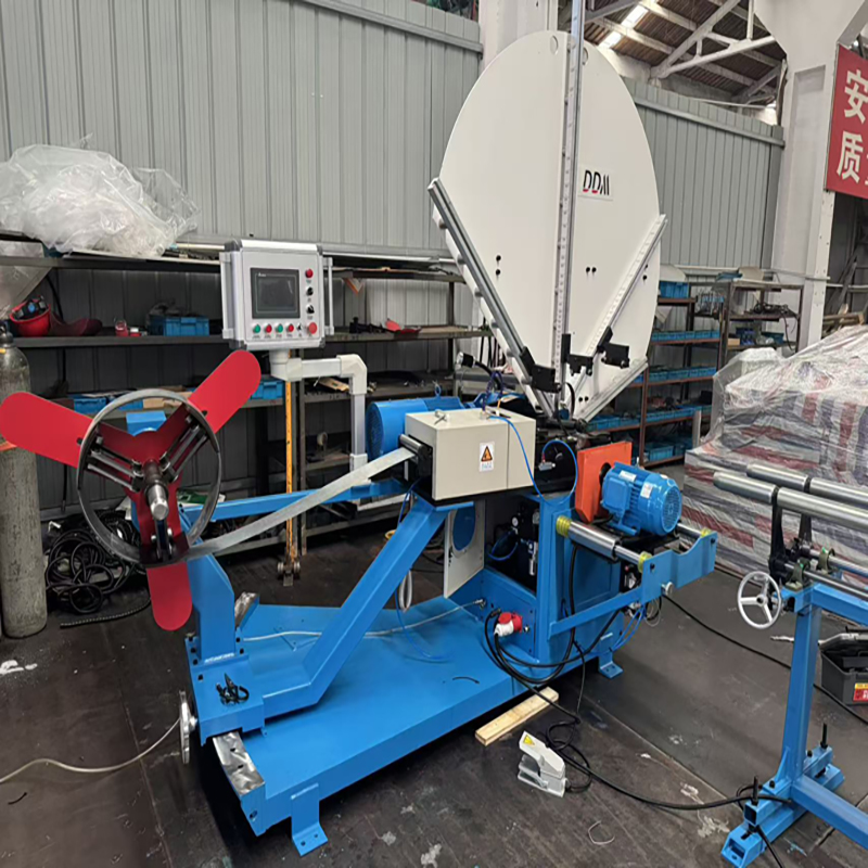 Spiral duct forming machine